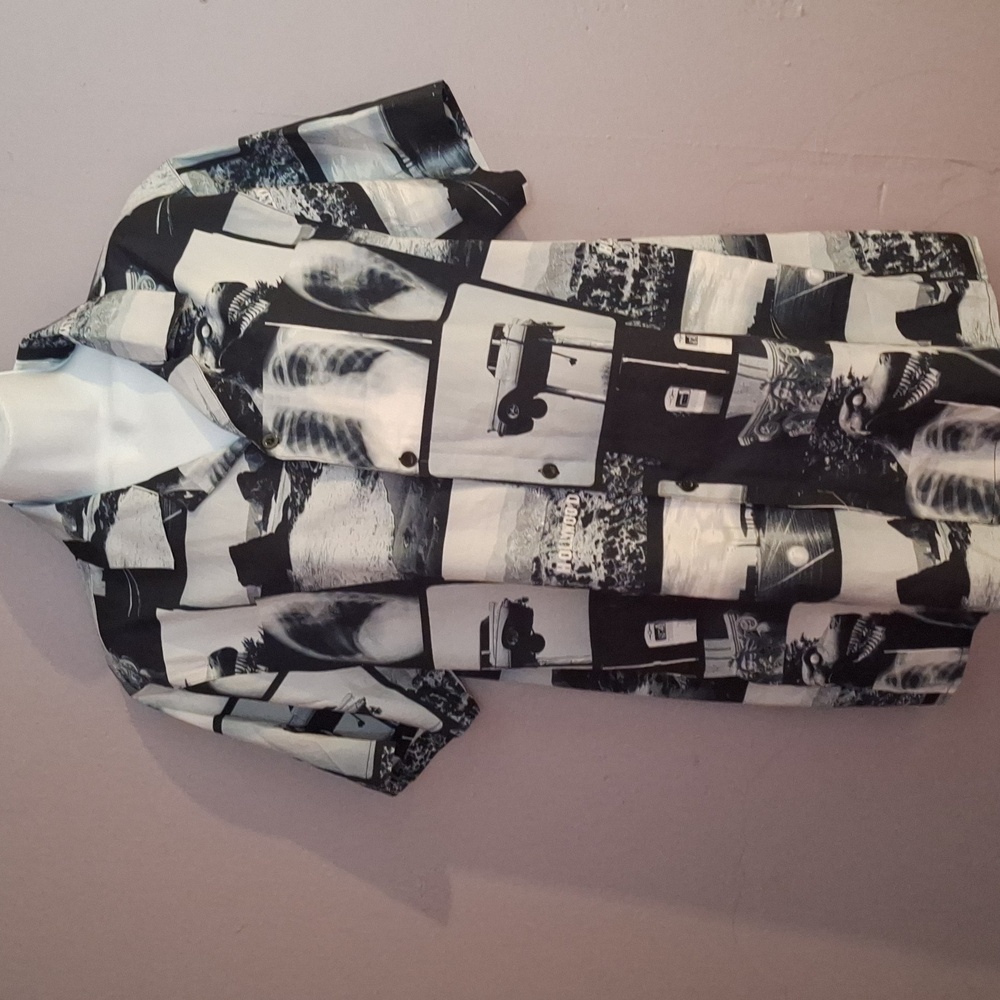 PacSun Black and White Men's Shirt